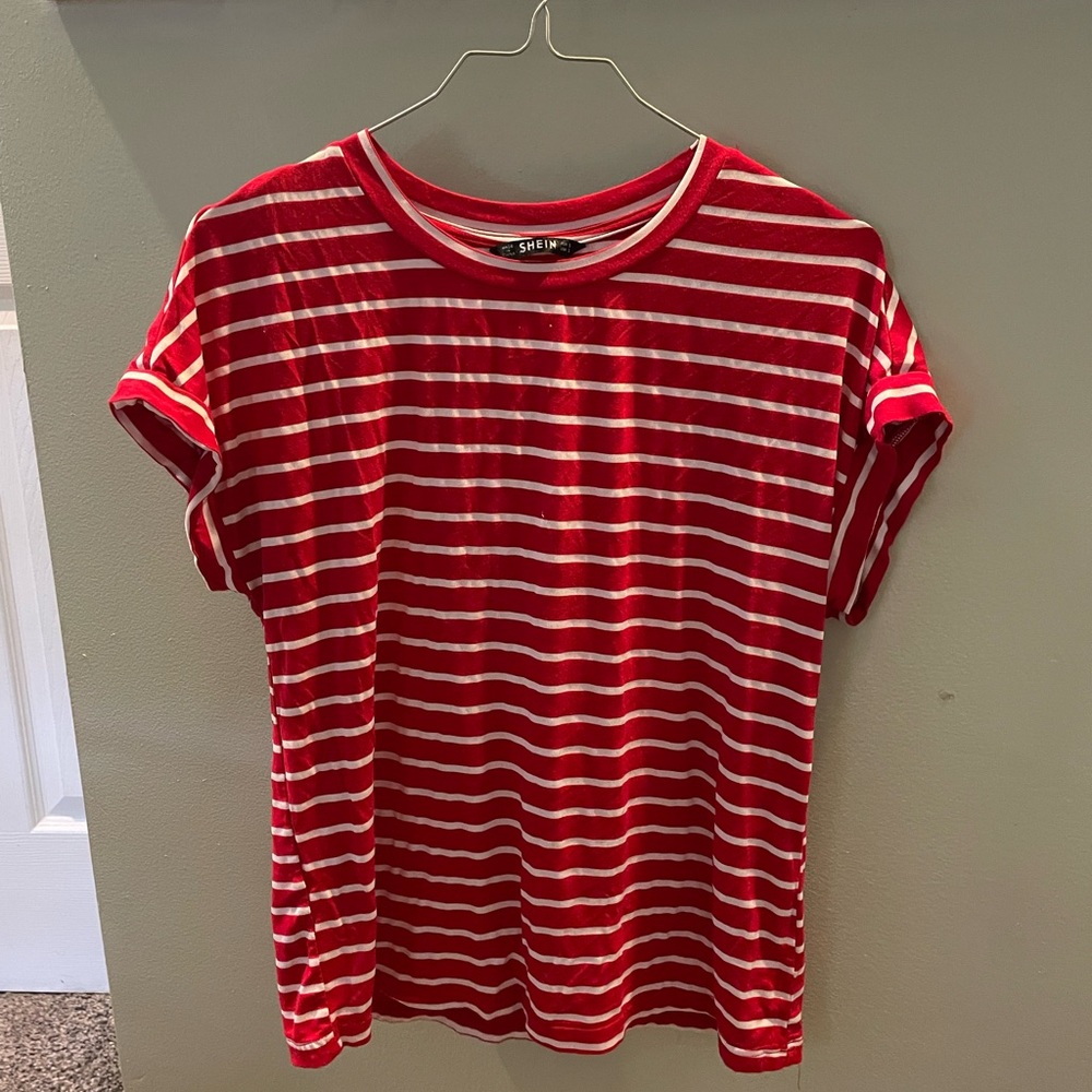 Small red and white striped t shirt SHEIN